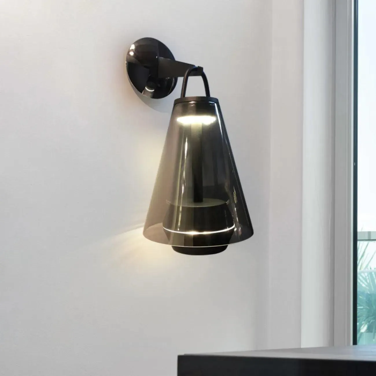Sheer Shadow Elegant Indoor Wall Light (B5334)